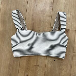 Lululemon Swim Top size 6